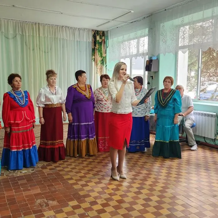 "Золотая жизни пора"