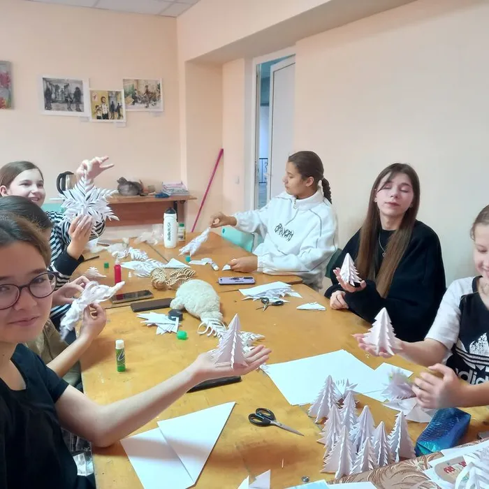 "Новогодние подвесные украшения"