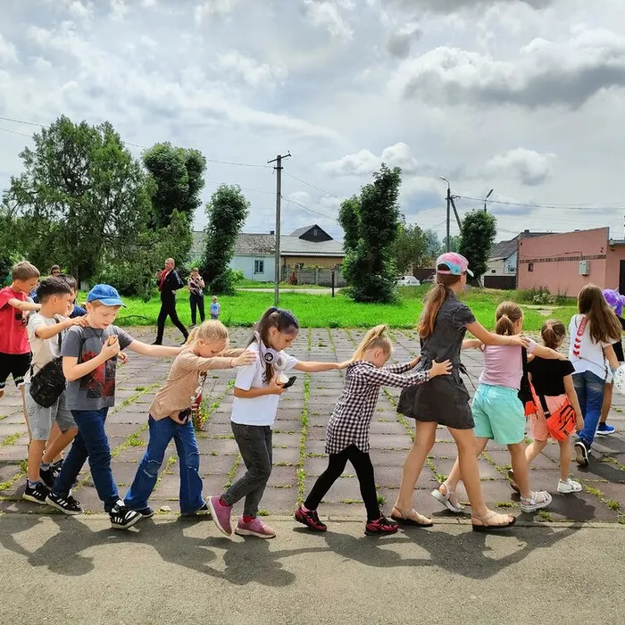 "Лето красное пришло"