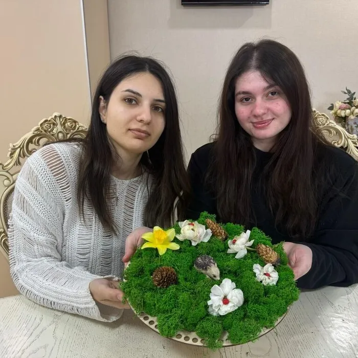 "Лесная полянка с цветами"