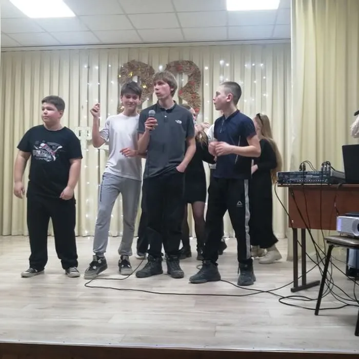«А ну-ка, парни!"