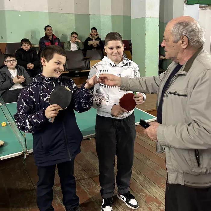 «Первая ракетка»