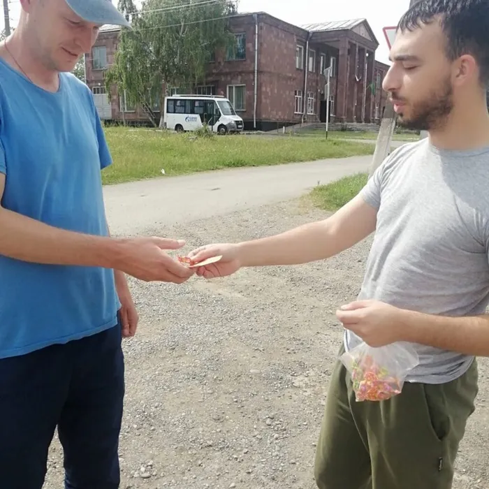«Меняем сигареты на конфеты»