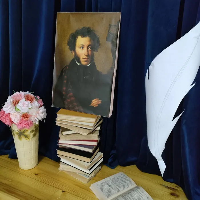 «Его перо любовью дышит»